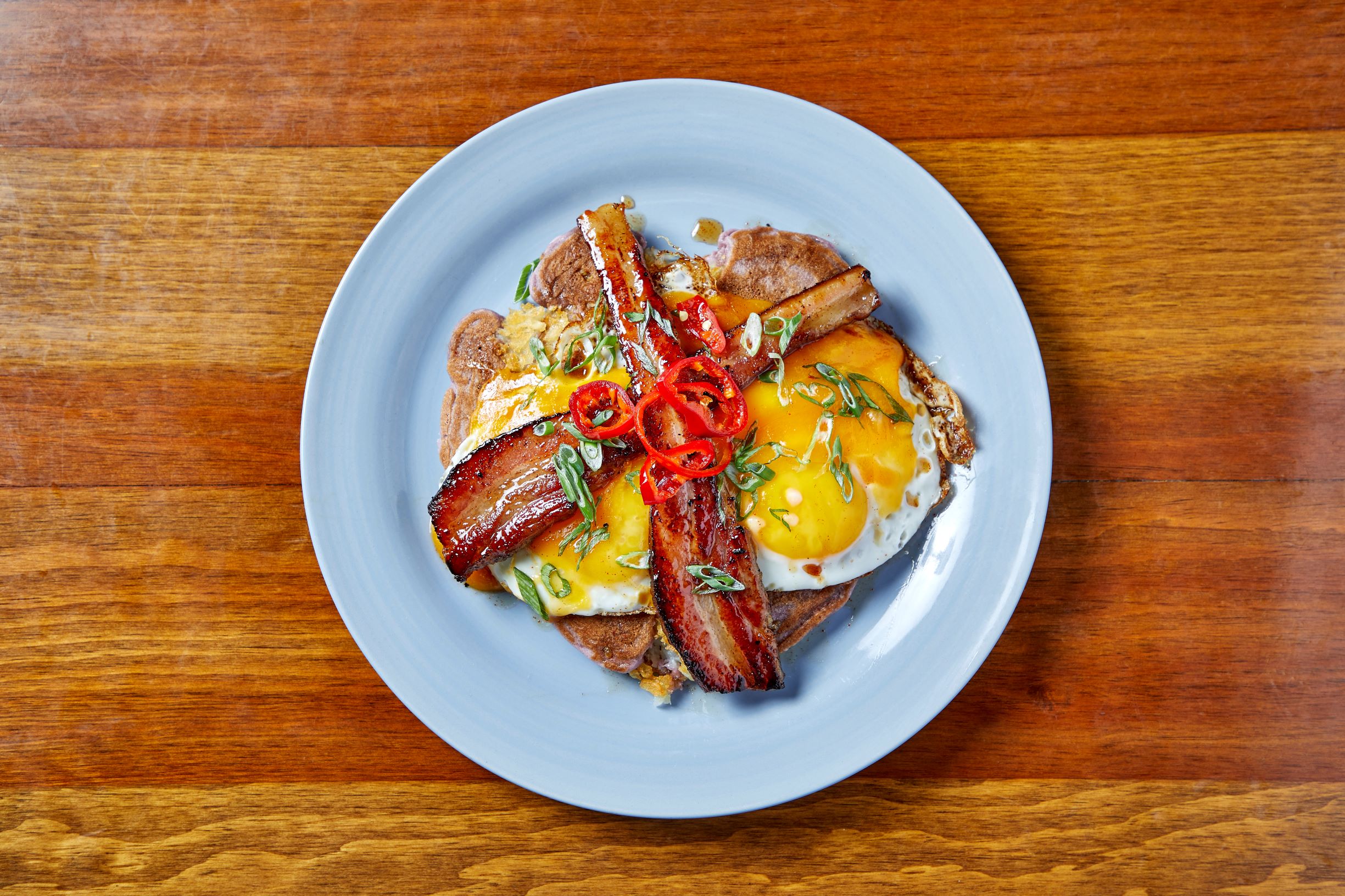 FOOD + DRINKS - Wake 'n Bacon in Lakeview Chicago